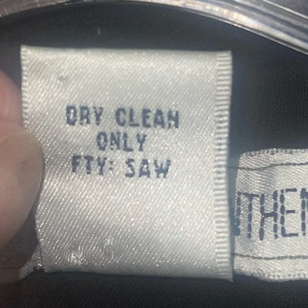 Chrysantheme vintage wool blend vest with cream embroidery. Size large GUC - Picture 9 of 9